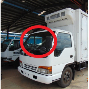 ISUZU ELF NHR 94 высокая кабина(стекло лобовое)